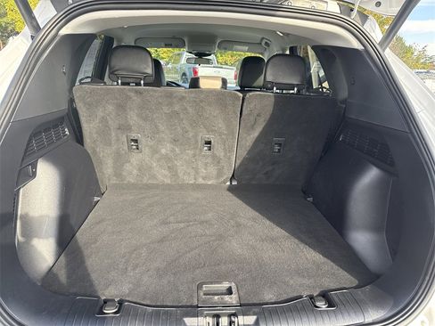 Used 2022 Ford Escape SEL w/ Technology Package image 18