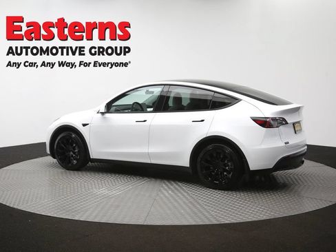 Used 2022 Tesla Model Y Long Range AWD/4WD image 59