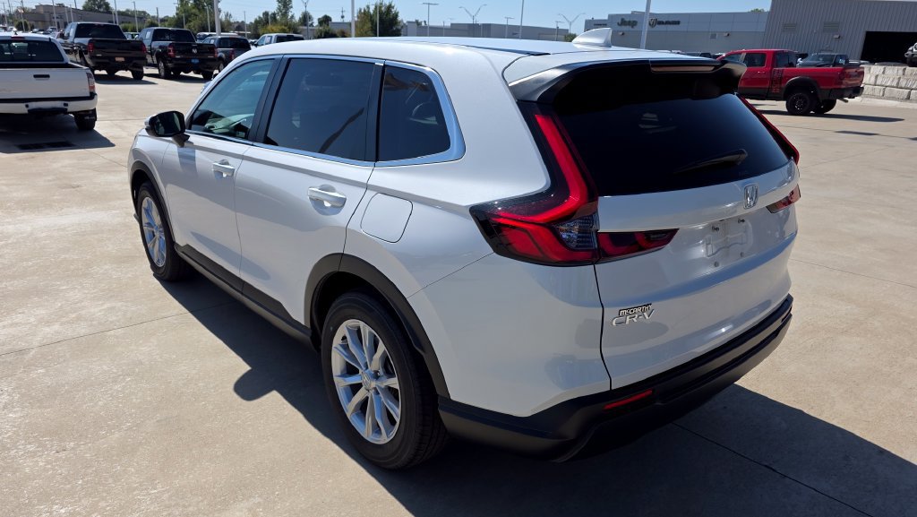 Used 2024 Honda CR-V EX image 3