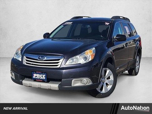 Used 2011 Subaru Outback 2.5i Limited w/ PWR Moonroof Pkg image 1