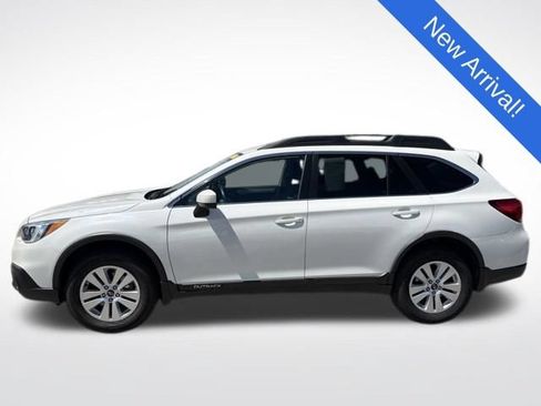 Used 2016 Subaru Outback 2.5i Premium AWD/4WD image 4