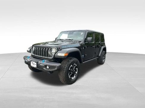 Used 2025 Jeep Wrangler Unlimited Rubicon 4xe AWD/4WD image 2