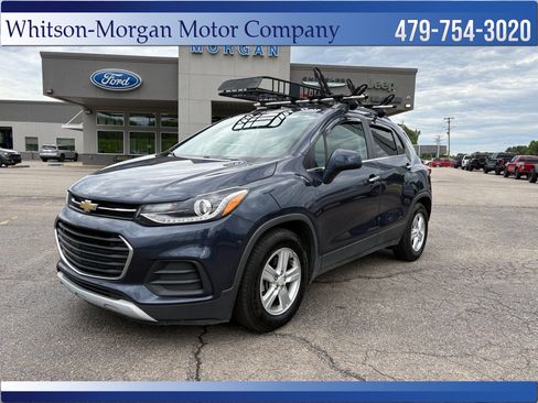 Used 2018 Chevrolet Trax LT w/ LT Convenience Package FWD image 1