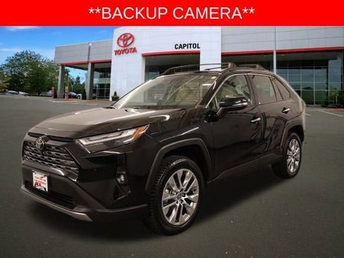 Used 2022 Toyota RAV4 Limited image 7