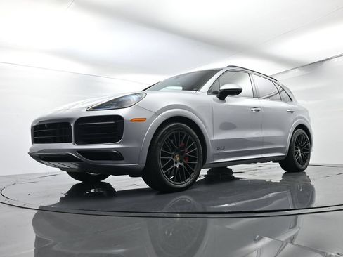 Certified 2021 Porsche Cayenne GTS AWD/4WD image 43