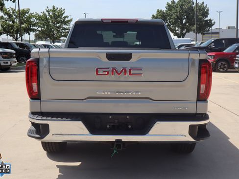 Used 2025 GMC Sierra 1500 SLT AWD/4WD image 4