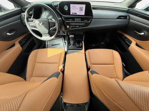 Used 2023 Lexus ES 350 w/ Accessory Package (Z2) FWD image 3