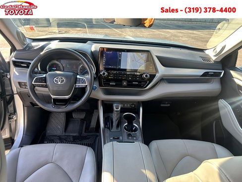 Certified 2022 Toyota Highlander Platinum image 14
