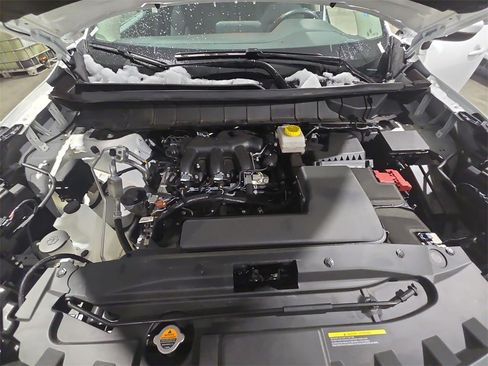 Used 2025 Nissan Pathfinder SV w/ SV Premium Package image 31