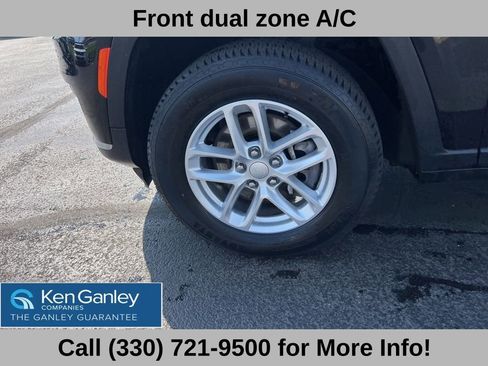 Used 2024 Jeep Grand Cherokee L Laredo image 16