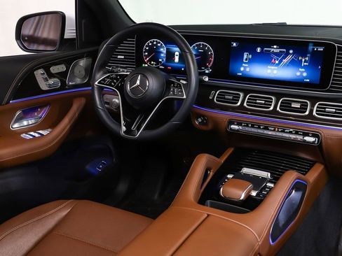 Certified 2025 Mercedes-Benz GLE 350 4MATIC image 12