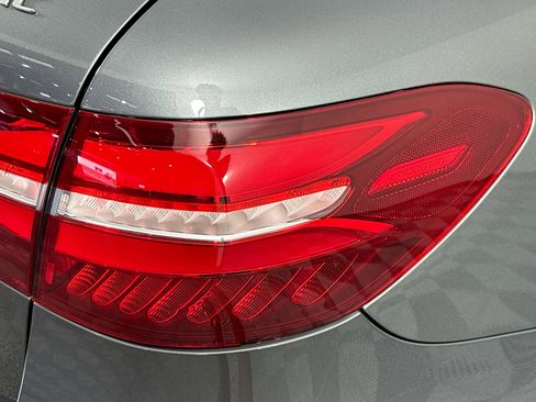 Used 2019 Mercedes-Benz GLC 350e 4MATIC w/ Driver Assistance Package image 32