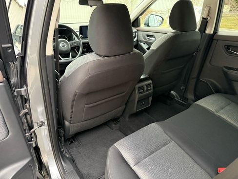 Used 2021 Nissan Rogue SV image 22