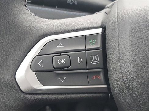 Used 2025 Jeep Compass Limited w/ High Altitude Package image 20