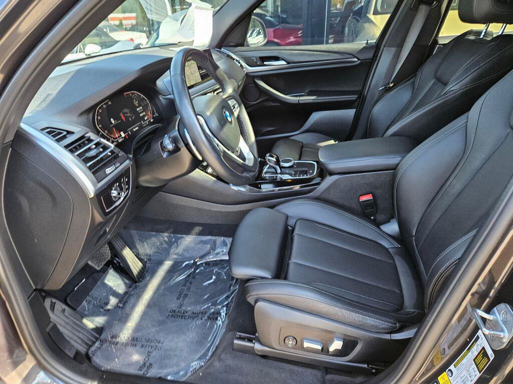 Used 2023 BMW X3 xDrive30i w/ Convenience Package AWD/4WD image 16