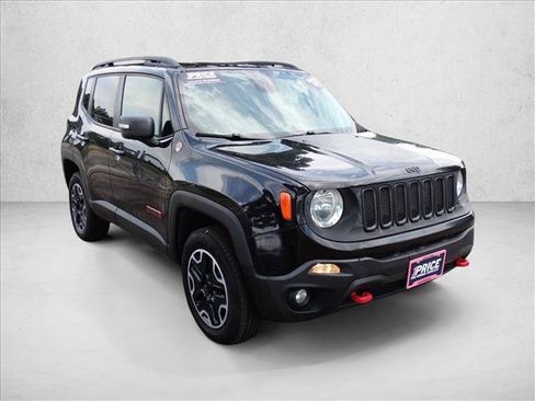 Used 2017 Jeep Renegade Trailhawk AWD/4WD image 6