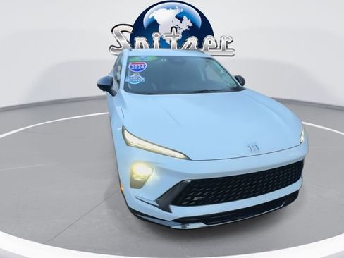 Used 2024 Buick Envision Sport Touring image 3