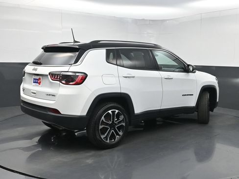 Used 2022 Jeep Compass Limited AWD/4WD image 24