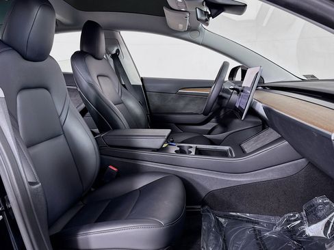 Used 2022 Tesla Model 3 RWD image 6