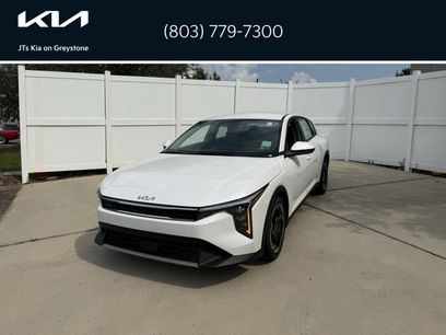 New 2025 Kia K4 EX