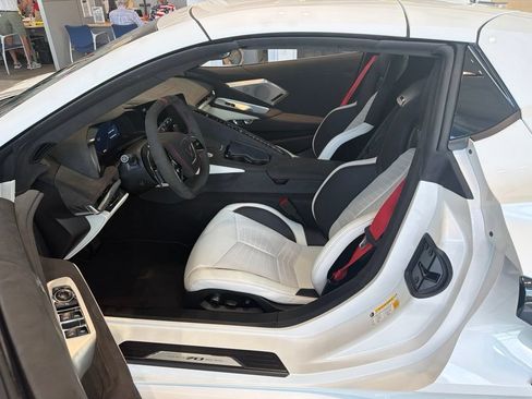 Used 2023 Chevrolet Corvette Stingray Premium Conv RWD image 10