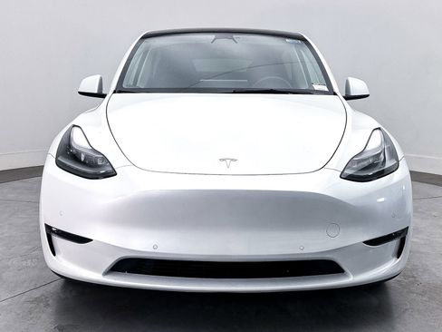 Used 2022 Tesla Model Y Performance AWD/4WD image 11