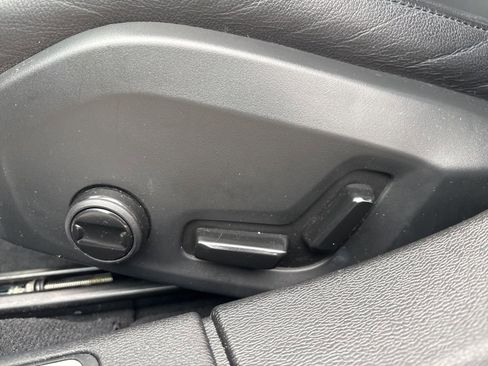 Certified 2023 Volvo S60 B5 Plus w/ Climate Package image 21