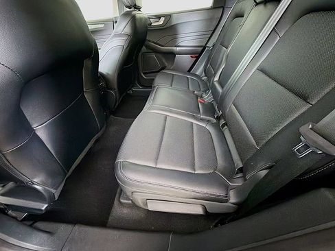 Used 2021 Ford Escape Titanium AWD/4WD image 25