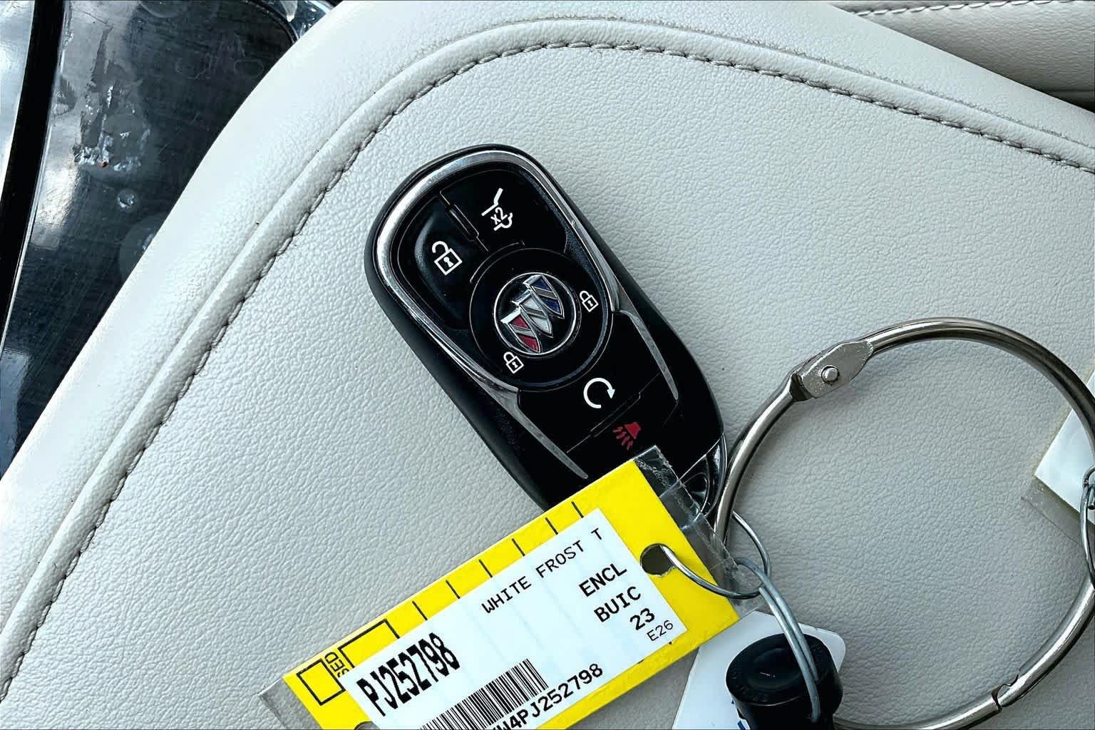 Used 2023 Buick Enclave Essence FWD image 29