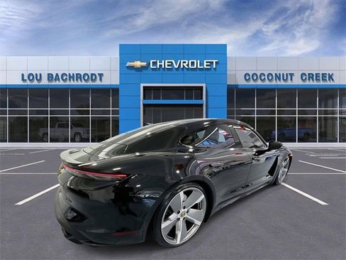 Used 2020 Porsche Taycan Turbo image 8