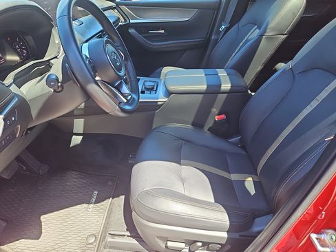 Certified 2025 MAZDA CX-70 Plug-In Hybrid w/ Premium Plus AWD/4WD image 31