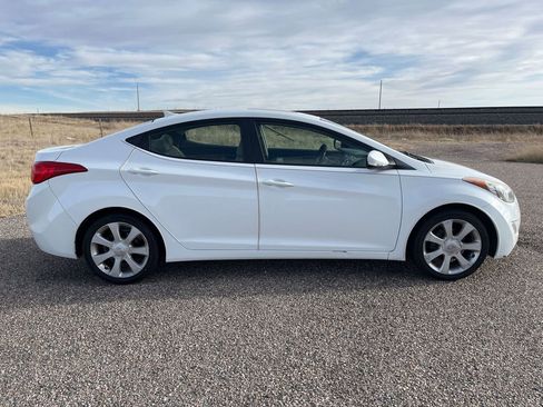 Used 2012 Hyundai Elantra Limited image 4