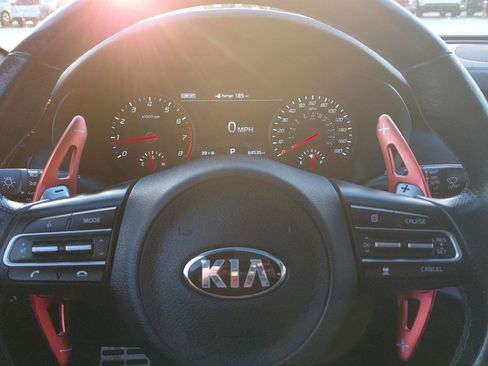 Used 2018 Kia Stinger GT2 image 32