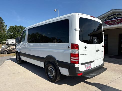 Used 2016 Mercedes-Benz Sprinter 2500 image 7