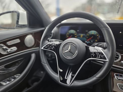 Used 2022 Mercedes-Benz E 350 E 350 image 19