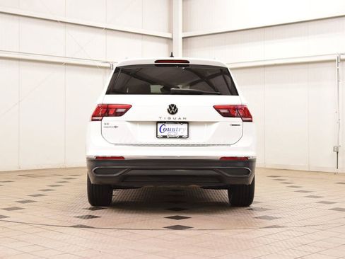 Used 2022 Volkswagen Tiguan SE AWD/4WD image 7
