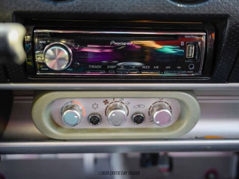 Used 2005 Lotus Elise image 24