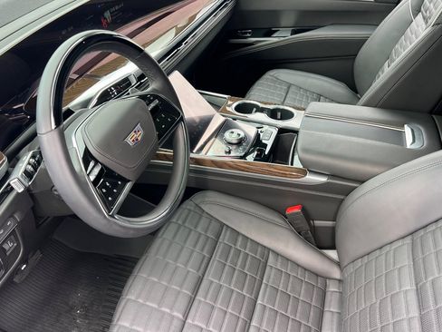 Certified 2025 Cadillac Escalade Sport Platinum w/ LPO, ONYX Package image 10