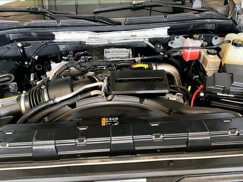 Used 2020 GMC Sierra 2500 Denali w/ Denali Ultimate Package AWD/4WD image 10