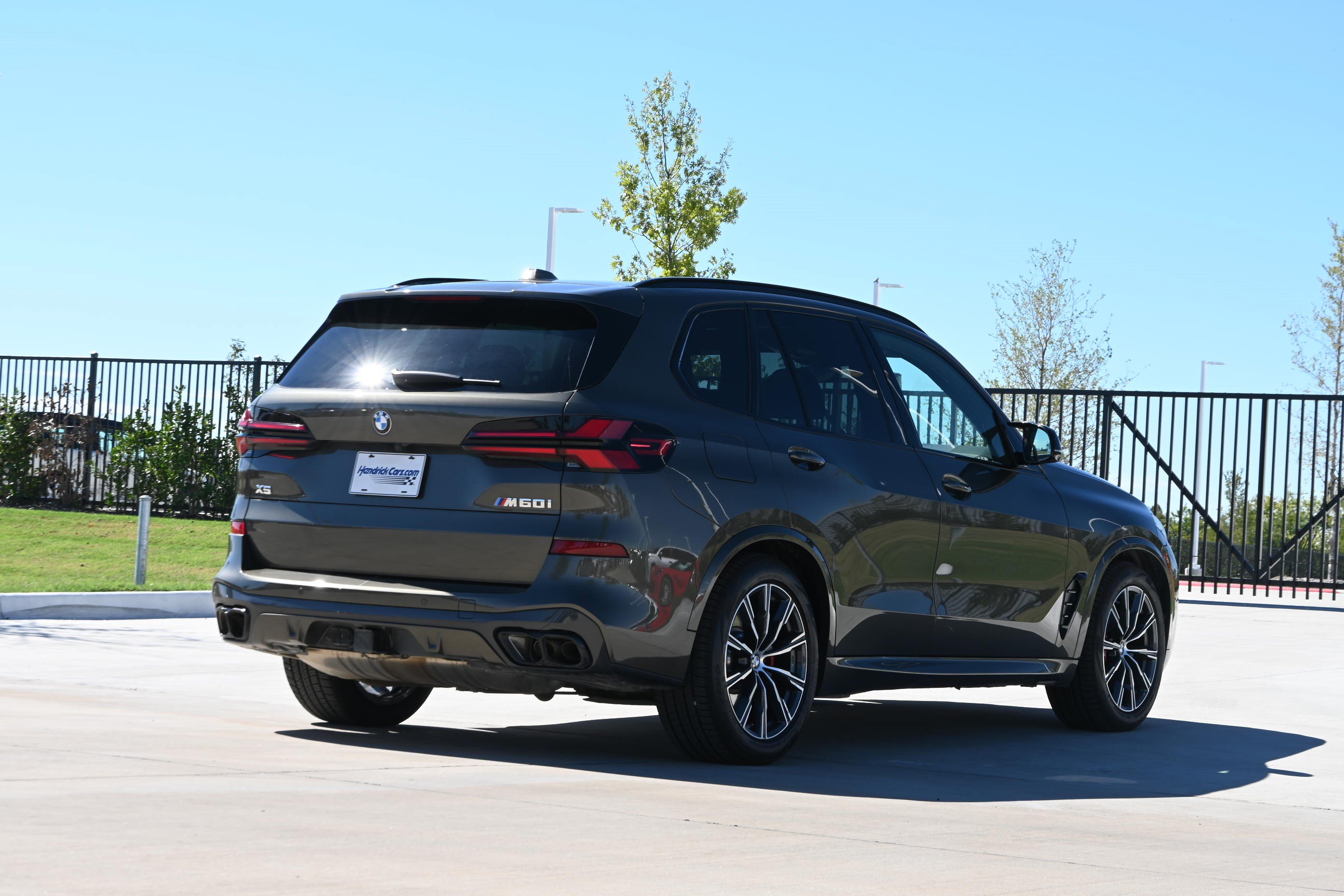 Used 2025 BMW X5 M60i w/ Executive Package AWD/4WD image 9