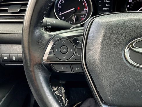 Used 2024 Toyota Camry SE image 17