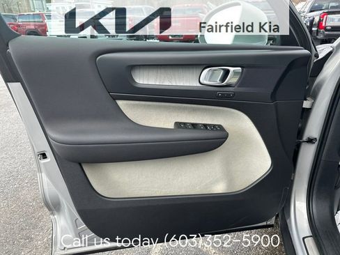 Used 2023 Volvo XC40 B5 Plus w/ Driver Assist Package image 10