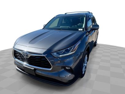 Used 2022 Toyota Highlander Limited