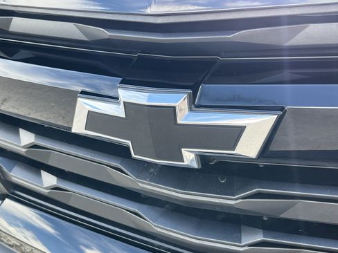 Used 2024 Chevrolet Colorado Z71 w/ Z71 Convenience Package 2 AWD/4WD image 8