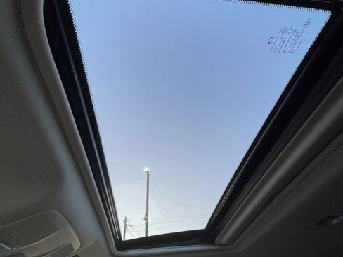 Used 2019 MAZDA CX-5 Touring image 43