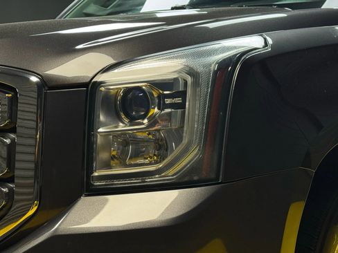 Used 2016 GMC Yukon SLE w/ HD Trailering Package image 7