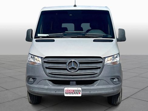 Used 2021 Mercedes-Benz Sprinter 2500 image 4