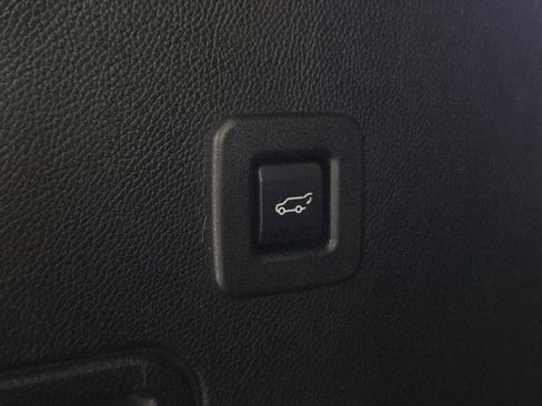 Used 2015 Ford Expedition EL XLT w/ Equipment Group 202A AWD/4WD image 21