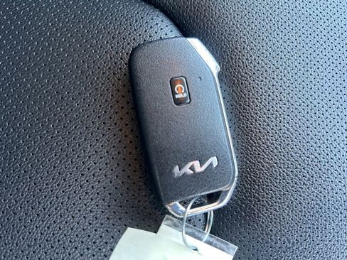 Used 2023 Kia Sportage EX image 24