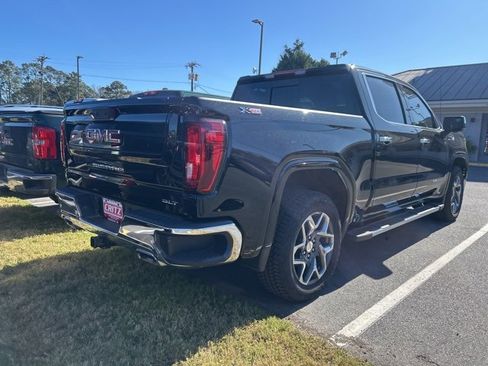 Used 2025 GMC Sierra 1500 SLT w/ SLT Premium Plus Package image 5